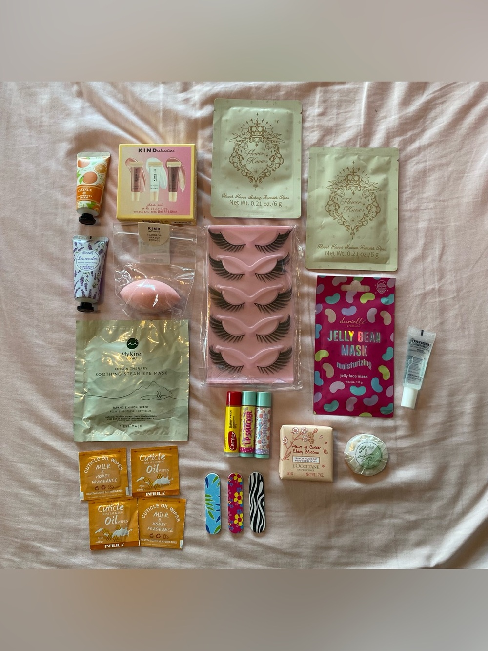 HUGE 30 Piece Makeup & Skin Care Bundle